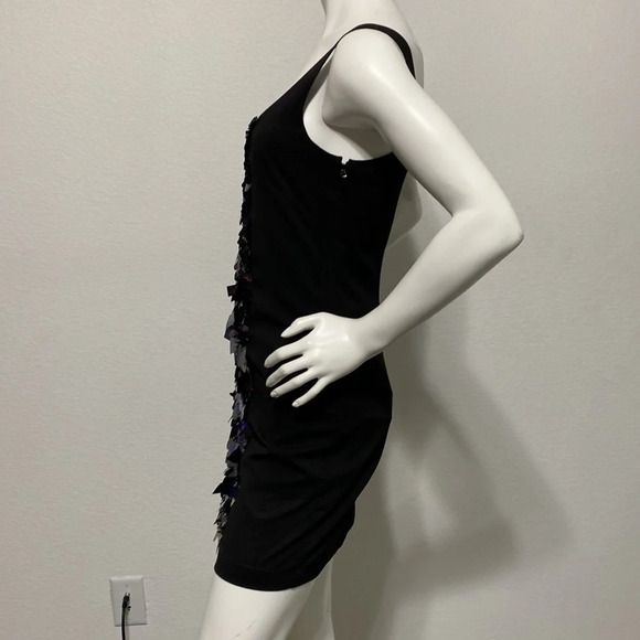 Bebe NWT Black with Front Embellished Scoop Neck Mini Shift Dress Size 4 - Picture 4 of 7